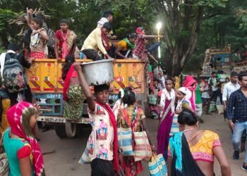 दंतेवाड़ा में जुटे हजारों आदिवासी, ये है वजह…