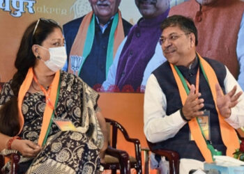 भाजपा ने वसुंधरा को झारखंड की 4, पूनिया को यूपी की 3 सीटों की जिम्मेदारी सौंपी