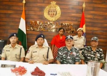 नक्सल अपडेट : महिला नक्सली गिरफ्तार, दर्ज हैं 30 मामले