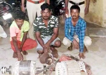 क्रेशर मशीन चुराने वाले 3 आरोपी गिरफ्तार