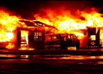 कुल्लू दशहरा उत्सव के दौरान कुछ दुकानों और टेंट में लगी आग