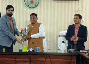 कलेक्टर नरेन्द्र कुमार दुग्गा को दी गई भावभीनी विदाई