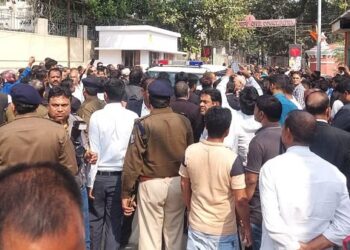 सिविल कोर्ट में धमाके के बाद मचा हड़कंप, 1 की मौत, 2 गंभीर…