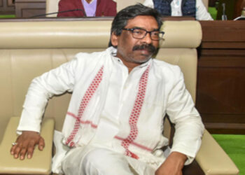 हेमंत सोरेन की गिरफ्तारी को चुनौती देने वाली याचिका पर सुनवाई से इंकार