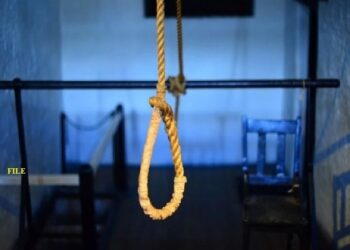आदिवासी युवक ने थाने में की आत्महत्या, थाना प्रभारी समेत चार पुलिसकर्मी निलंबित