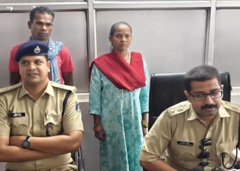 महिला नक्सली समेत 2 इनामी नक्सलियों ने किया आत्मसमर्पण