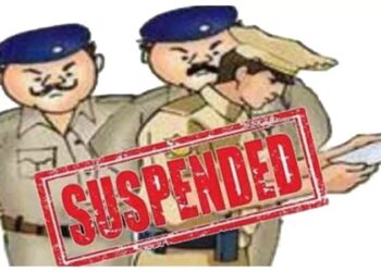 मामला रफा-दफा करने मांगे ढाई लाख, ASI और प्रधान आरक्षक सस्पेंड…