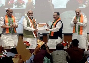 प्रधानमंत्री और राष्ट्रीय अध्यक्ष के हस्ताक्षर भाजपा का सदस्यता महाभियान प्रारंभ