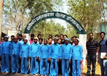 सफलता की कहानी : हरिबोल स्व सहायता समूह वनौषधि प्रसंस्करण केंद्र डोंगानाला की प्रेरक सफलता