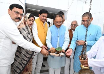 गुरु दर्शन मेला में शामिल हुए मुख्यमंत्री, गुरुगद्दी की पूजा कर लिया आशीर्वाद