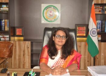 मोहला की नव पदस्थ कलेक्टर तुलिका प्रजापति ने संभाला पदभार