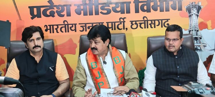 कांग्रेस ने संविधान को बार-बार तोड़ा और लोकतंत्र की हत्या की: संजय श्रीवास्तव