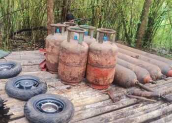 नक्सलियों की हथियार फैक्ट्री जवानों किया नेस्तनाबूद