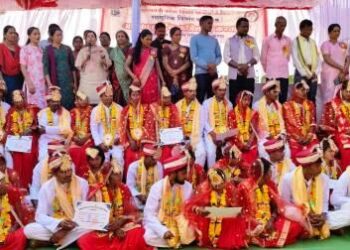 कुटरू में मुख्यमंत्री कन्या विवाह योजना के तहत 20 जोड़े वर-वधु बंधे परिणय सूत्र में