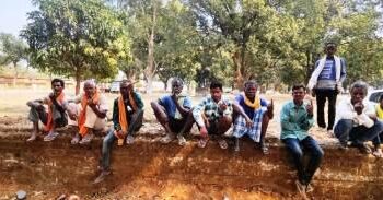 एक परिवार के तीन पीढ़ियों ने एक साथ मतदान कर दिया जागरूकता का संदेश