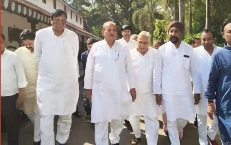 कांग्रेस फैक्ट फाइंडिंग कमेटी ने सुना पार्टी से निष्कासित नेताओं का पक्ष