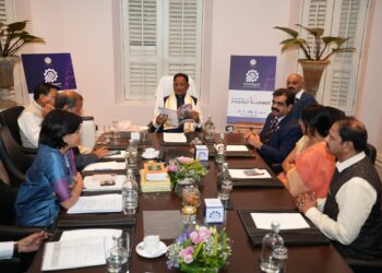 मुख्यमंत्री साय से कर्नाटक चेंबर ऑफ कॉमर्स के प्रतिनिधिमंडल से की मुलाकात