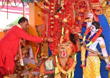 मुख्यमंत्री विष्णु देव साय ने की मां दुर्गा की पूजा अर्चना